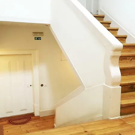 Futuristic Space Loft In Baixa-chiado דירה *